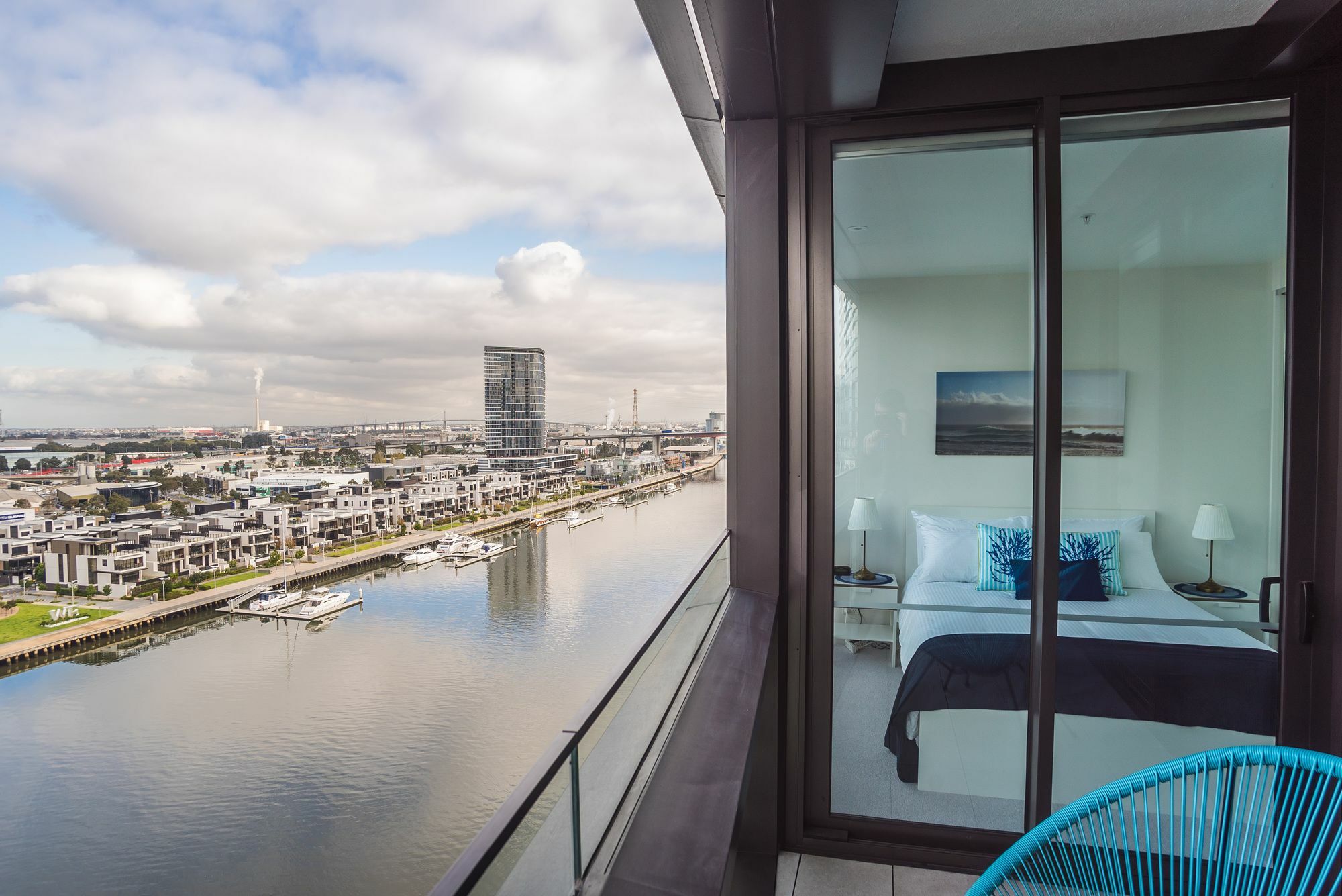 Private - Collins Street Waterfront, Docklands Hotel *