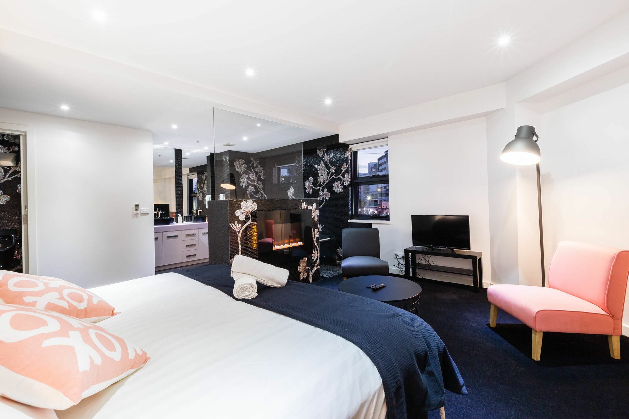 Maddison, 3bdr Port Apartment *