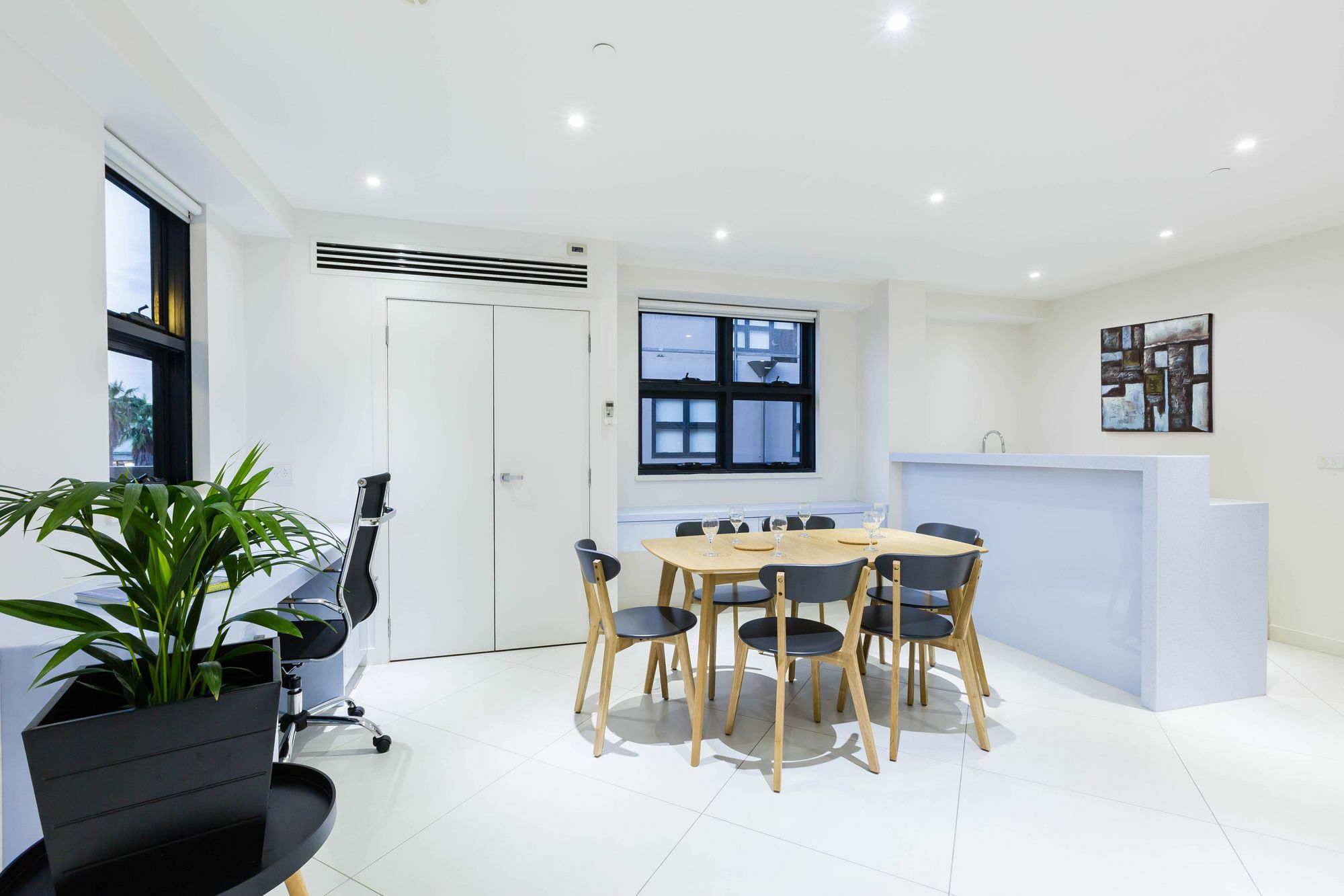 Maddison, 3bdr Port Apartment *