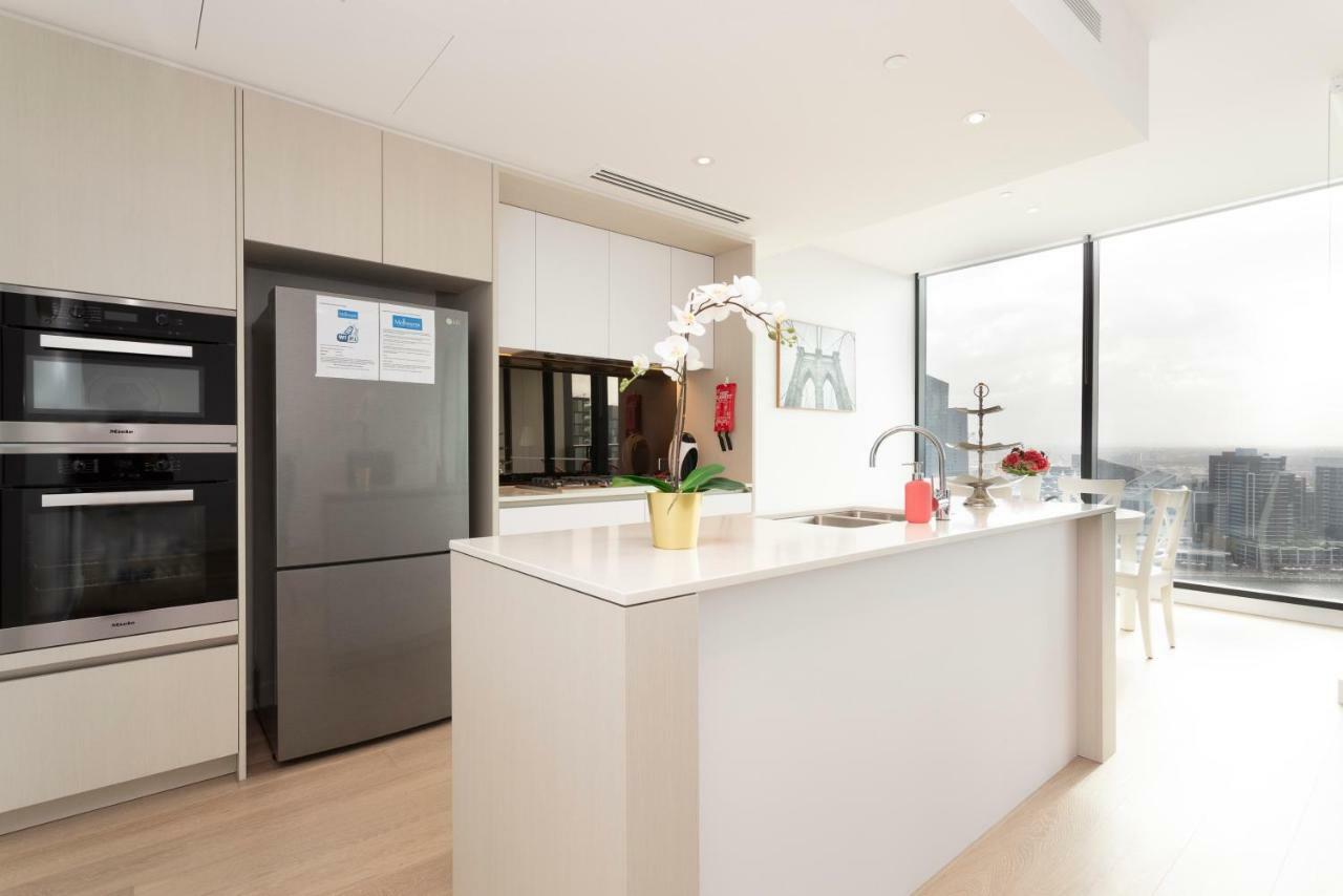 Private - Collins Wharf Waterfront, Docklands *