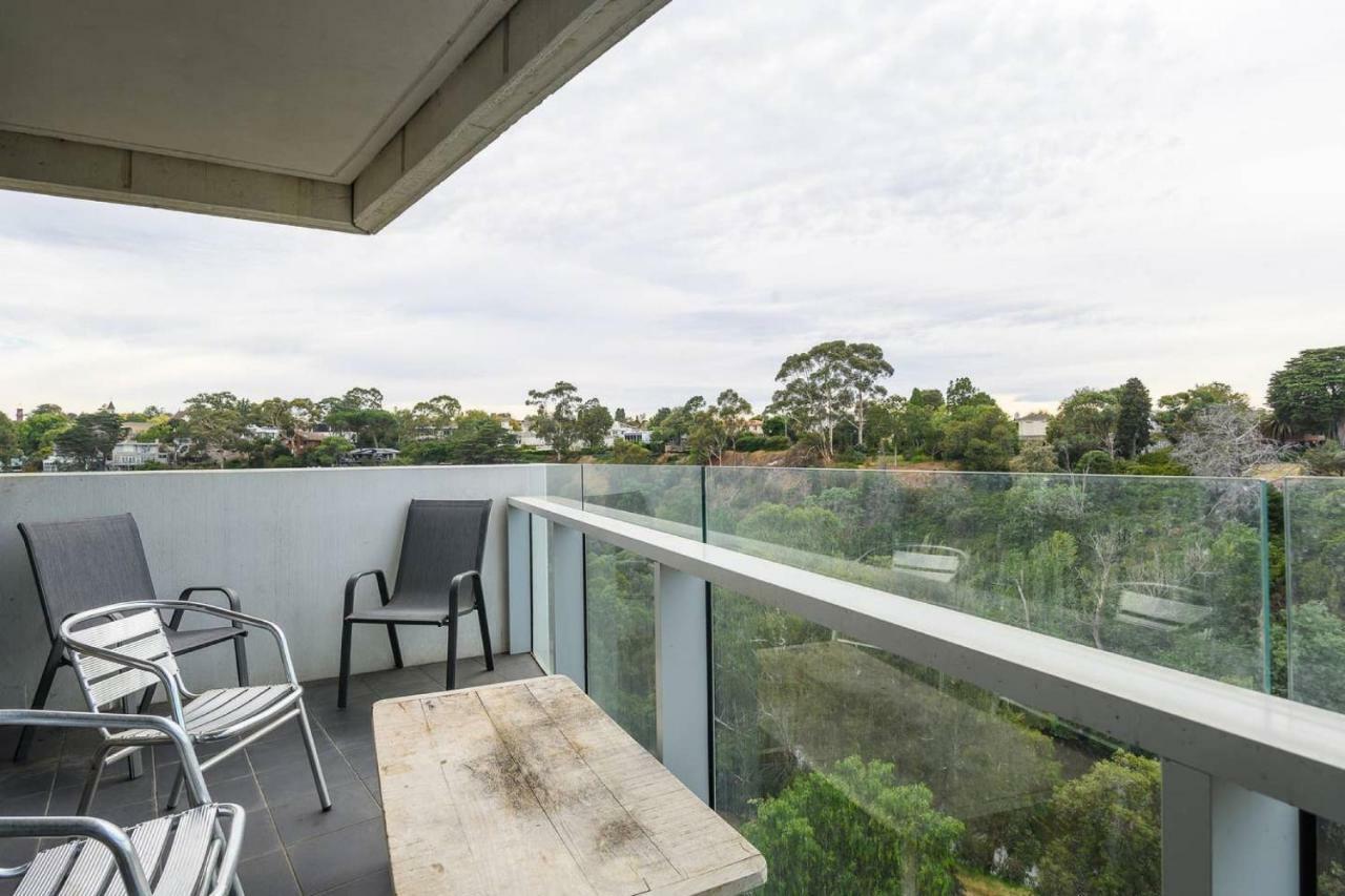Sanctuary Resort-style On The Banks Of The Yarra