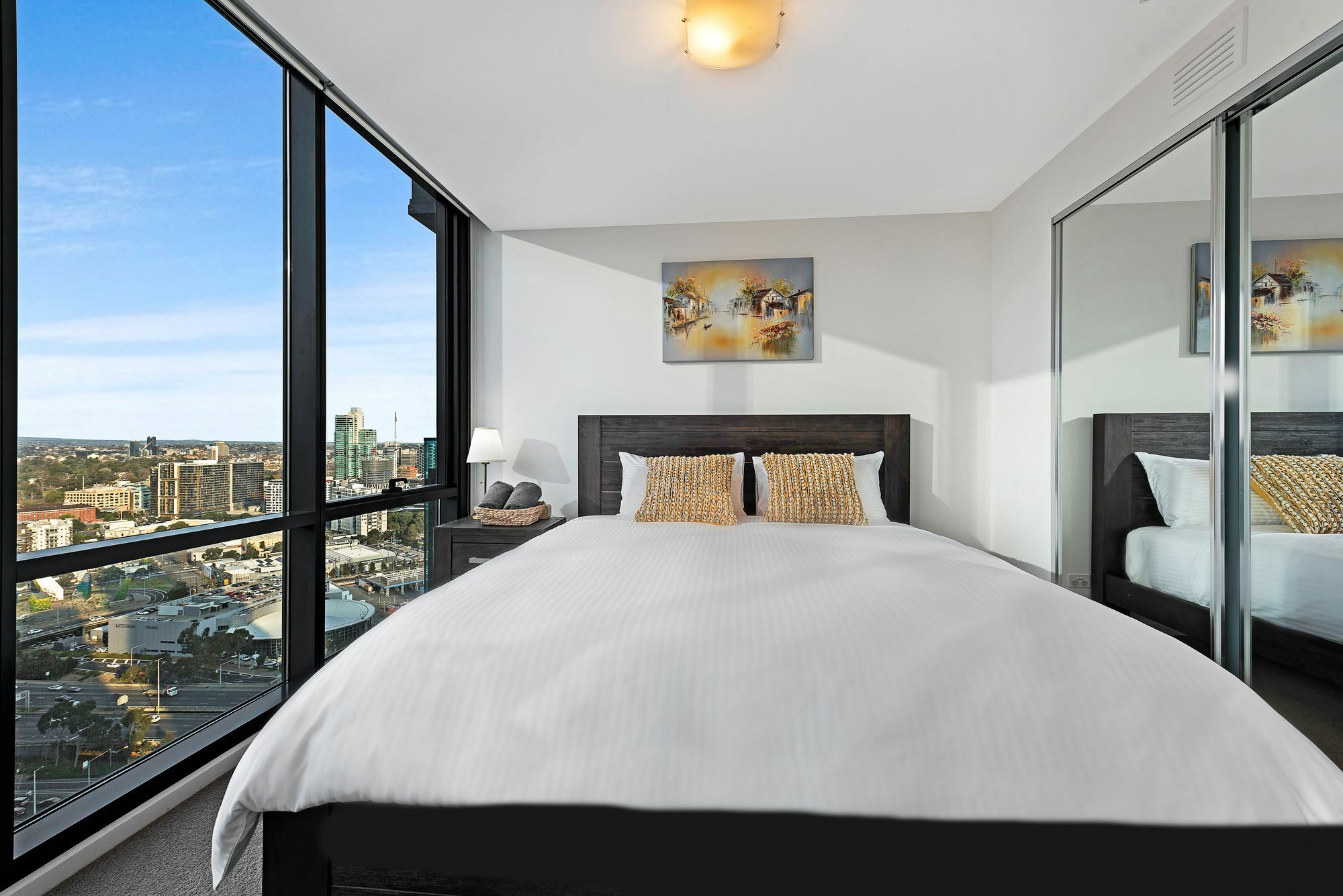 Luxury With View * Melbourne