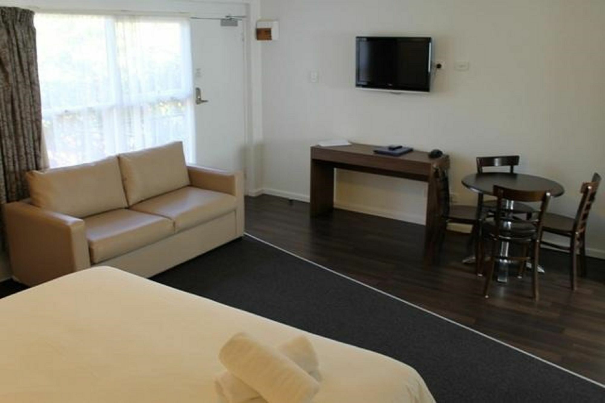 Easystay Studio Apartment *