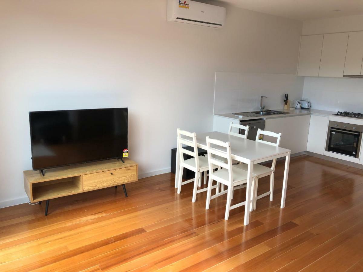 Villa A Brand New Private Townhouse Melbourne