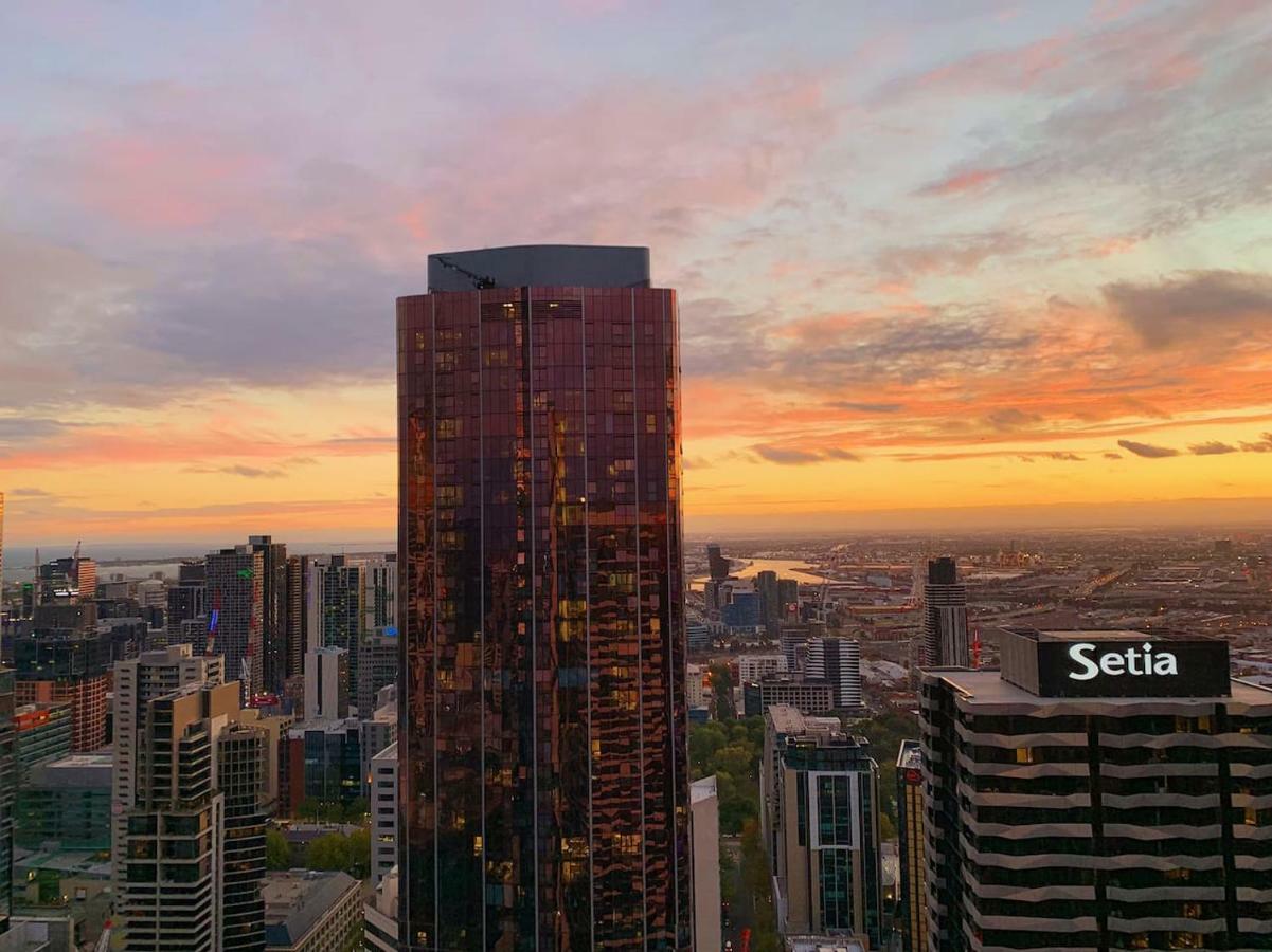 Skyline Serviced Central Best Location,open Balcony&parking Apartment *