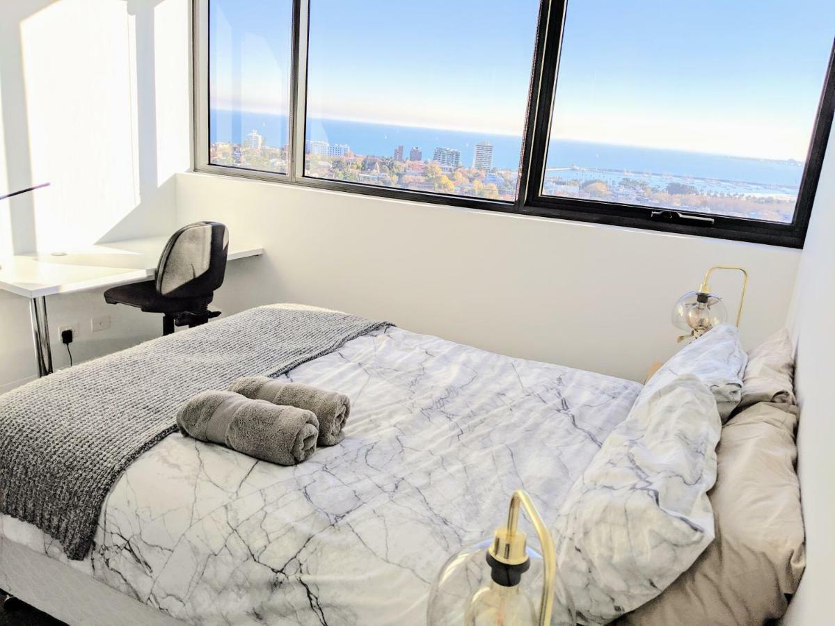 Breathtaking View With Gym & Sauna Apartment