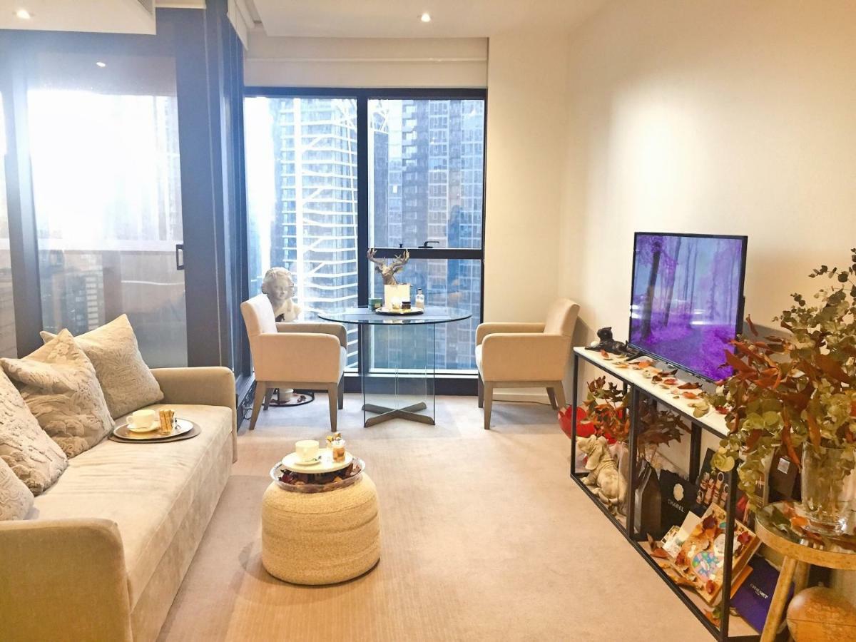 Crown Southbank Riverside S Collection 5*