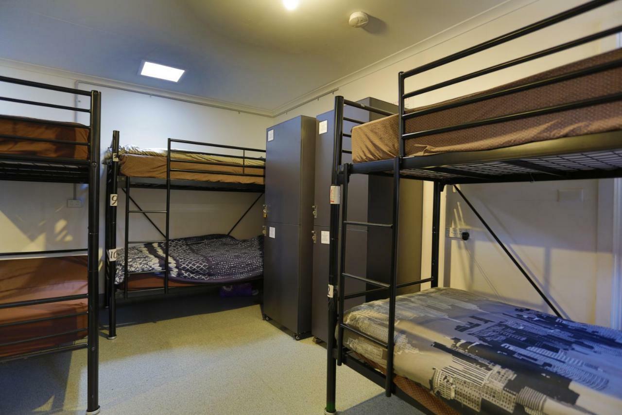 Hostel Tramstop14backpackers *