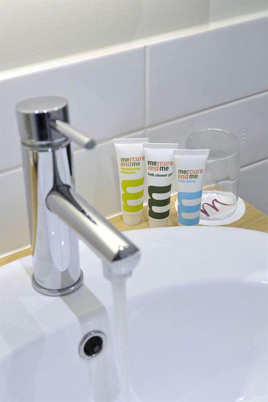 Mercure Therry Street Hotel 4*