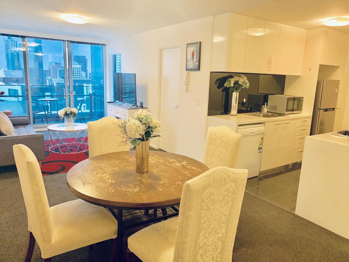 Luxury With View Apartment Melbourne