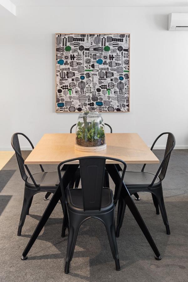 Apartment Nook - Russell Street