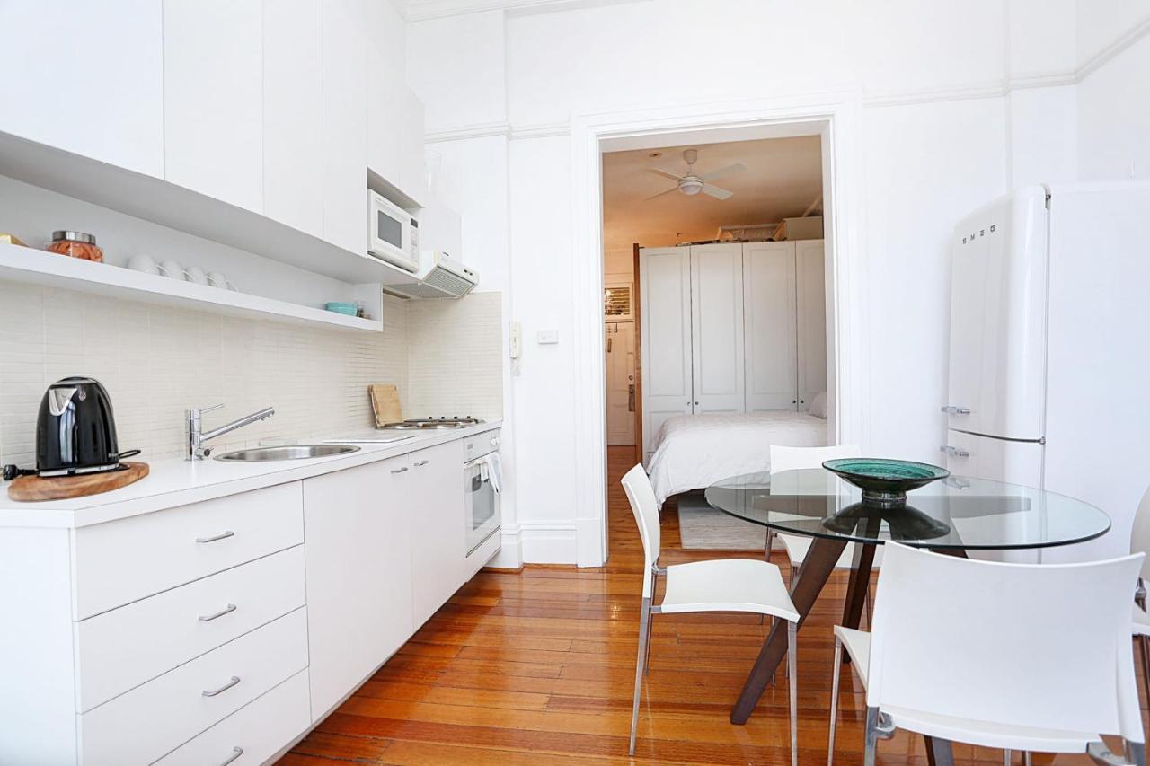By George! Super Cool St Kilda Loft Apartment Melbourne