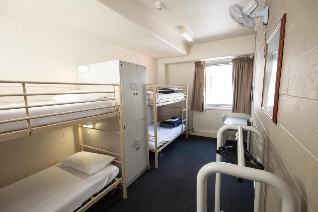 Metro Yha * Melbourne