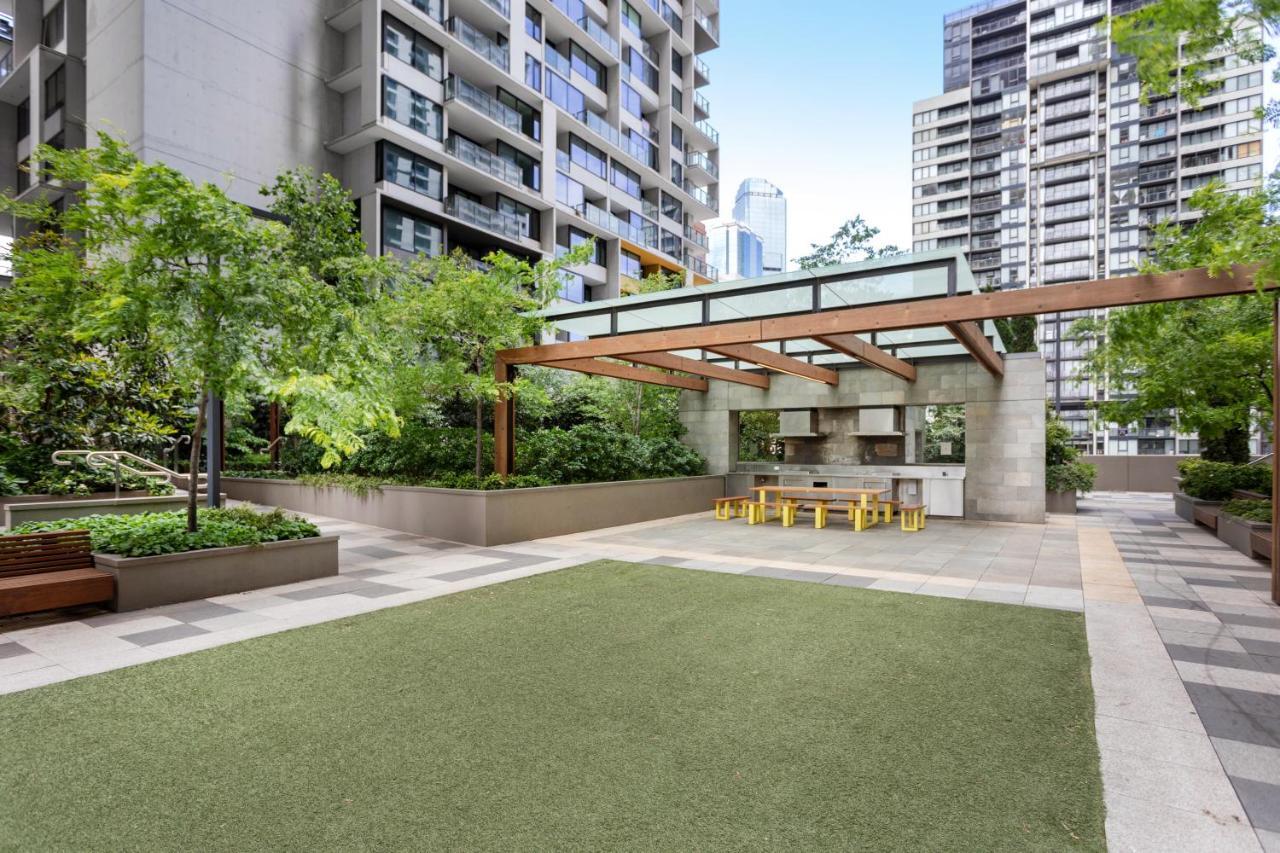 Midtown Apartment
