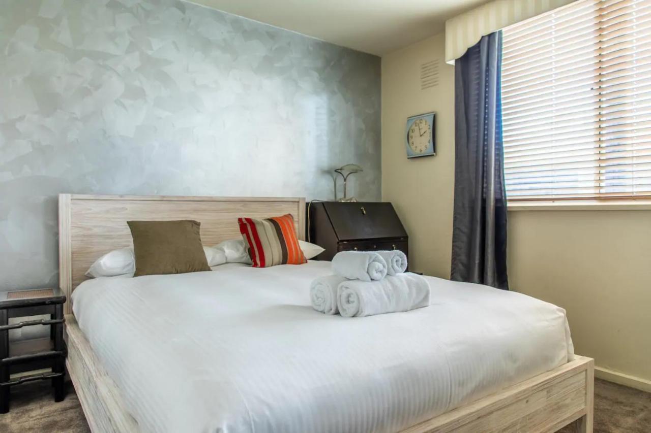Charming 1 Bedroom In Vibrant South Yarra