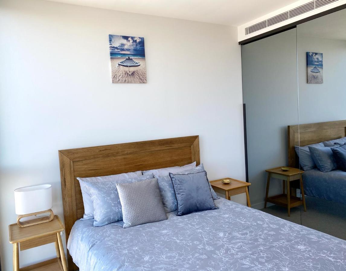 Cbd Fabulous View 2br High In The Sky On Collins Melbourne