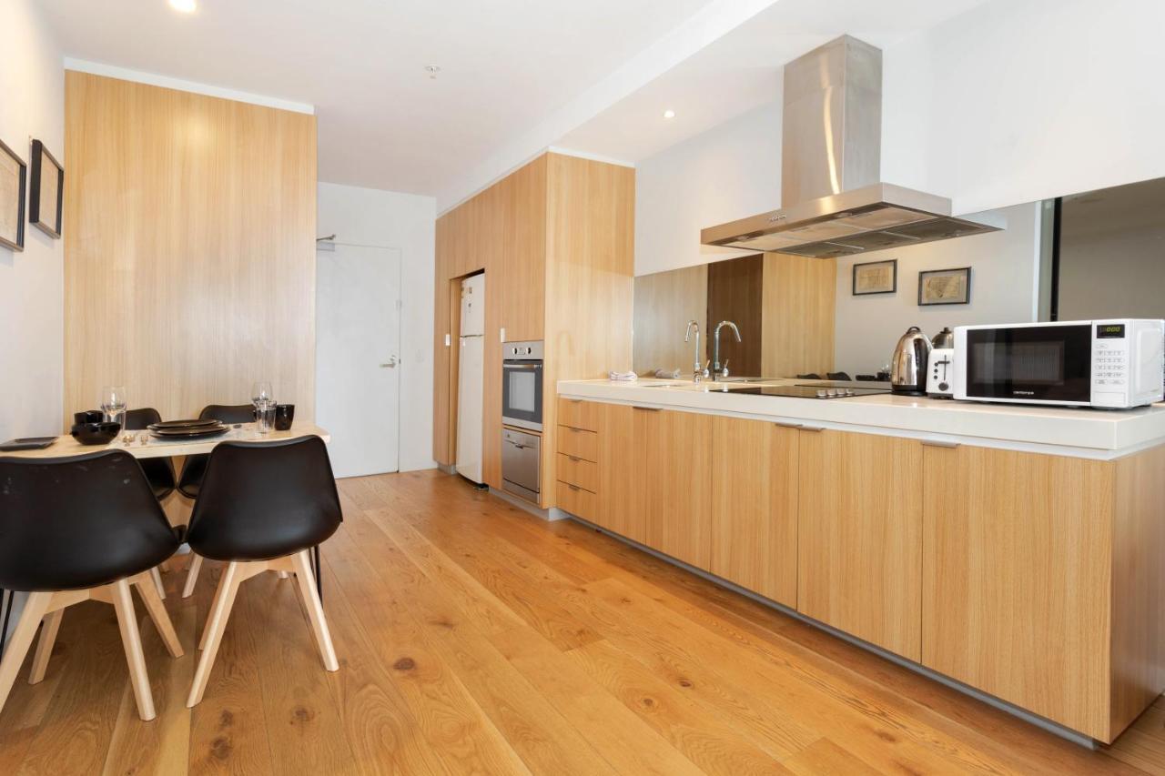 Midtown Apartment