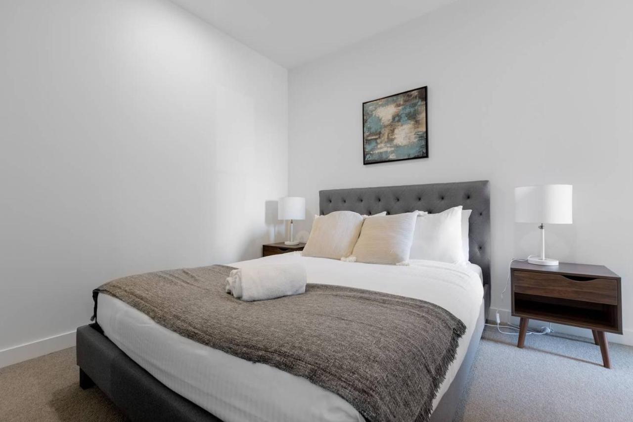 Perfect Location 2 Bdrs Apartment@glen Waverley * Melbourne