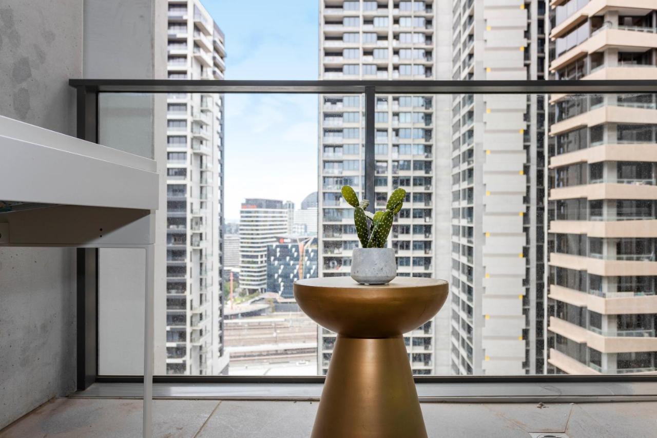 Midtown Apartment