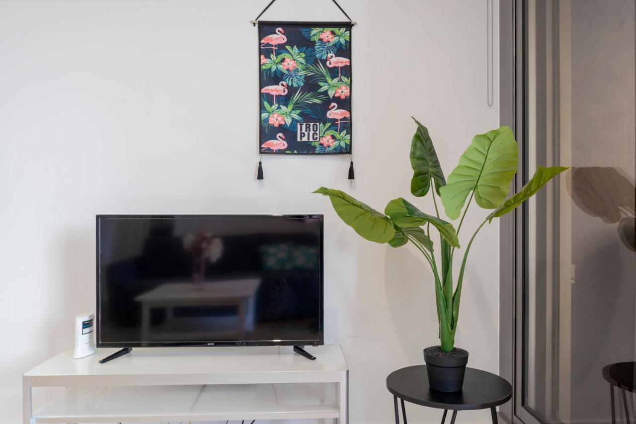 On The Fifth Apartment