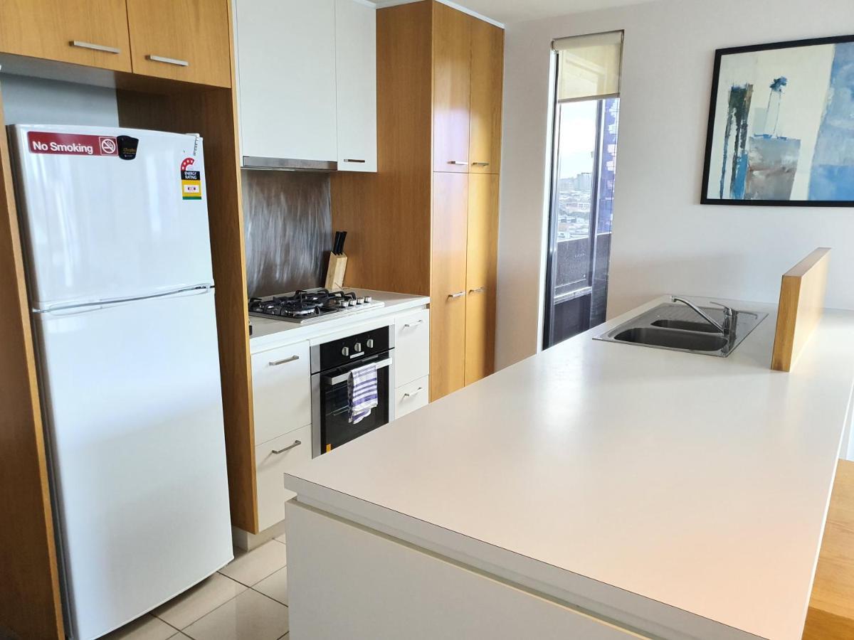 Apartment Harbour Escape Docklands Melbourne