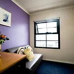 Harbourview Apartment Hotel
