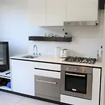 Leroy Apartments St Kilda