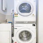Ultimate Comfort Gem In St Kilda 301