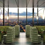 Luxury 2-Bedrooms, Apartment In Melbourne Central