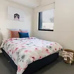 A Comfy & Cozy 2Br Apt Near Flemington Races
