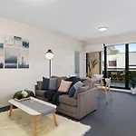 A Comfy & Cozy 2Br Apt Near Flemington Races