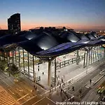 Free Tram Zone, New 2 Beds Apartment, Loft Design