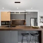 Staycentral - Stylish Light-Filled Prahran Penthouse