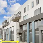 Staycentral - Stylish Light-Filled Prahran Penthouse