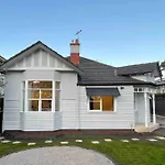 Seaside & Parkside Family Accomodation