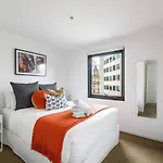 Metropolis Icon - Bourke Street Heritage Hideaway