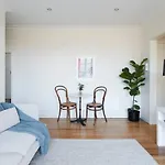 A Touch Of Tuscan Charm Off Toorak Road