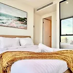 High Rise Top View 2Bed2Bath