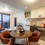 Aussie Escape Apartments-Skyline Collins Tower