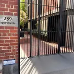 Modern Apartment In Flawless Fitzroy+Carpark