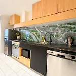 Stylish Urban Retreat In Melbourne Cbd
