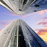 Melbourne Square - 47Th Floor 2Br Executive Gem