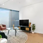 Top Floor Apt In Best Location W Gym, Pool & Wifi