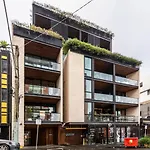Industrialstyle Pad In Cool Grungy Neighborhood