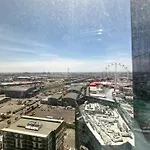 Mt2506 - 1 Bedroom Huts Nestled In The Docklands With Gym & Pool