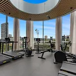 Southbank 1-Bed Resort With Study, Pool And Gym