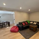 Newly Refurbished House- Superfast Internet