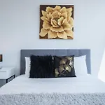 Spacious And Bright 2Br2Ba Mq Wifipoolgym