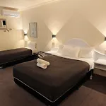 St Georges Motor Inn