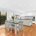 Spacious, Cozy & Entertaining 4Br House